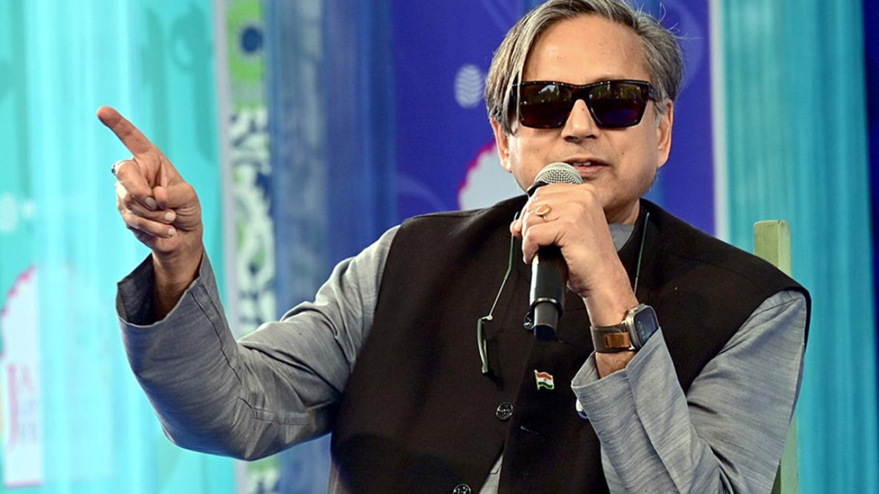 Union Budget 2026: "The Finance Minister missed the ball and was stumped," Shashi Tharoor's sarcasm about the budget