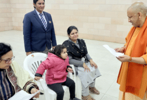 Uttar Pradesh: CM Yogi holds public court, assuring financial assistance for medical treatment and school admissions