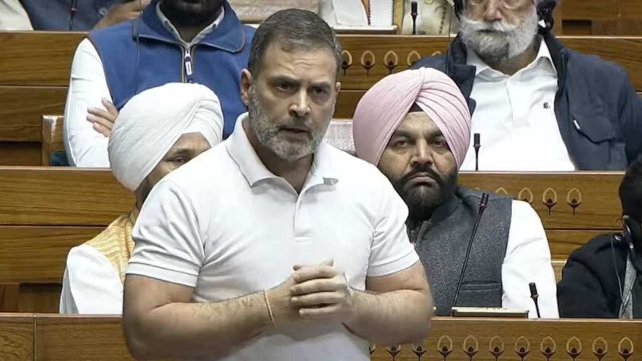 Political News: Rahul Gandhi mentioned Naravane's unpublished book, Rajnath Singh and Amit Shah objected