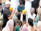 Sidhu Moosewala , mansa ssp, sidhu moosewala parents protest, sidhu moosewala parents, punjab news, mansa news, Chandigarh-Punjab News in Hindi, Latest Chandigarh-Punjab News in Hindi, Chandigarh-Punjab Hindi Samachar