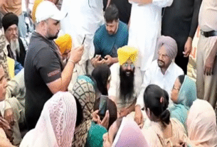 Sidhu Moosewala , mansa ssp, sidhu moosewala parents protest, sidhu moosewala parents, punjab news, mansa news, Chandigarh-Punjab News in Hindi, Latest Chandigarh-Punjab News in Hindi, Chandigarh-Punjab Hindi Samachar