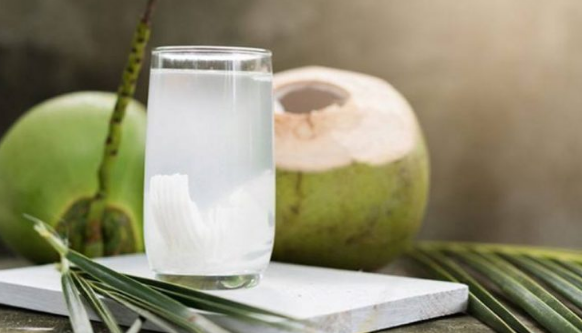 Coconut Water Benefits, coconut water health benefits , benefits of coconut water , coconut water for hydration , coconut water for weight loss , coconut water nutrition facts , is coconut water good for health , नारियल पानी के फायदे , नारियल पानी क्यों पिएं , नारियल पानी सेहत के लिए फायदेमंद , नारियल पानी में कौन से पोषक तत्व होते हैं"