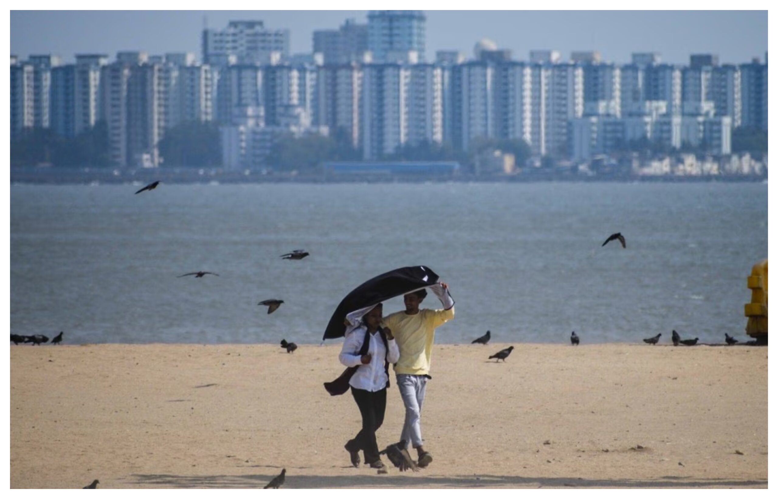 Weather Update: Scorching Heat in Mumbai; Locals and Tourists Troubled by Rising Temperatures
