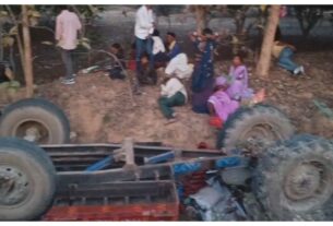 Jharkhand News: Tractor-trolley falls into roadside ditch in Chatra, Jharkhand; 21 devotees injured.