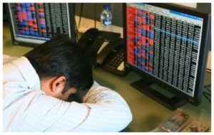 Share Market: Share market fell sharply due to rising crude oil prices, Sensex dropped by 1,342 points