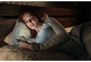 Health Tips: Spending hours in front of a screen can be dangerous! Try these 8 tips.