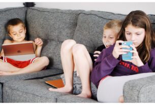 Health News: Increased screen time in children raises the risk of heart disease, know what the study says