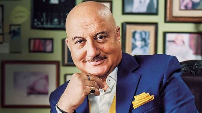 Dhurandhar 2 , Ranveer singh, anupam kher, aditya dhar, aditya dhar team, dhurandhar propaganda, dhurandhar, ranveer singh dhurandhar, ranveer singh dhurandhar success, dhurandhar movie, dhurandhar cast, dhurandhar songs, dhurandhar ranveer, dhurandhar ott release date, dhurandhar poster, dhurandhar videos, dhurandhar day 22 collection, dhurandhar collection, anupam kher dhurandhar, yami gautam, ram gopal varma dhurandhar, ram gopal varma, Entertainment News in Hindi, Bollywood News in Hindi, Bollywood Hindi News, धुरंधर, आदित्य धर, रणवीर सिंह, सारा अर्जुन, अनुपम खेर, राम गोपाल वर्मा, अक्षय खन्ना, यामी गौतम, धुरंधर 2