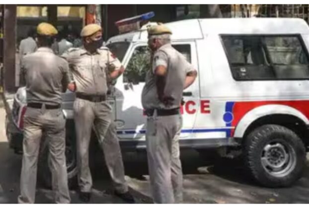 Delhi: Three arrested, including a husband and wife, on charges of robbery worth ₹40 lakh.