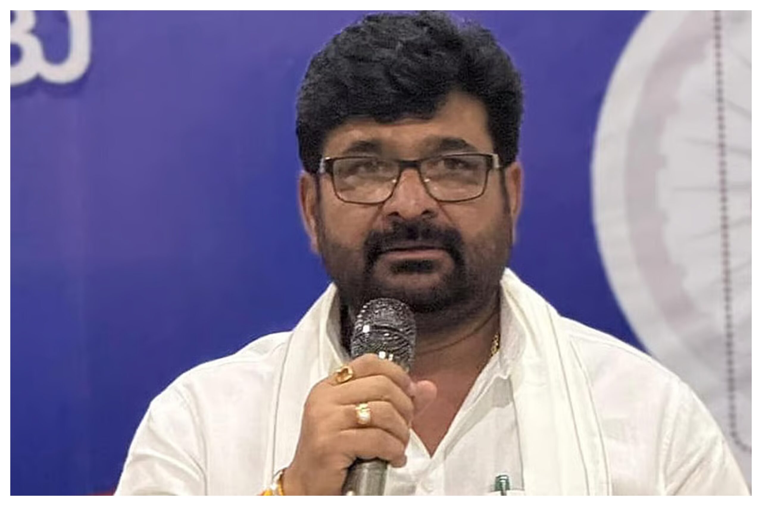 Karnataka: Convicted MLA Vinay Kulkarni's bus develops technical snag, smoke causes panic