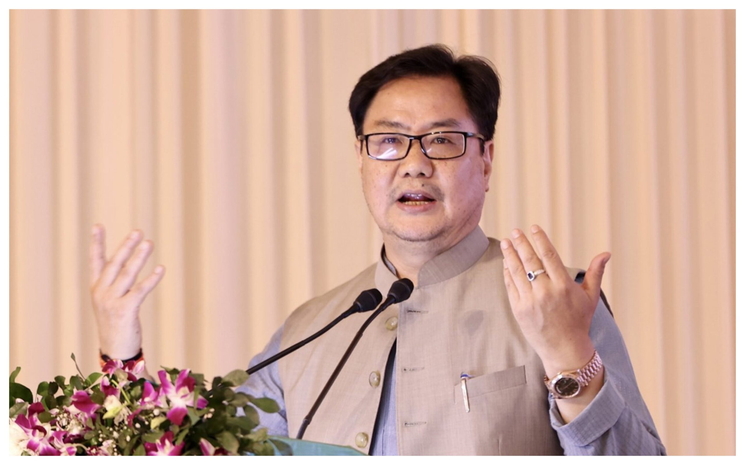 Arunachal Pradesh: "Society can only develop by connecting with its roots!" Union Minister Kiren Rijiju appeals to the youth.