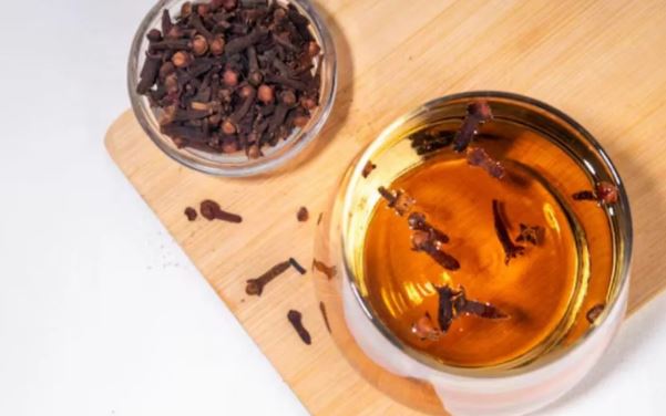 Clove Water Benefits, clove water, laung ka pani peene ke fayde, laung ke pani ke fayde, laung ka pani peene se kya hota hai