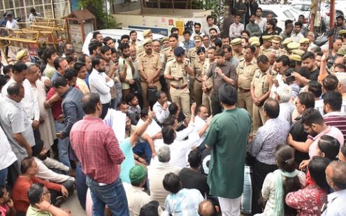Shastrinagar Central Market