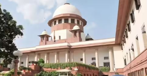 Supreme Court News, supreme court, supreme court stays trial against cop, supreme court notice up government, supreme court news, सुप्रीम कोर्ट में 35 साल पुराना मामला, सुप्रीम कोर्ट ने यूपी सरकार को जारी किया नोटिस, सुप्रीम कोर्ट से जुड़ा मामला है क्या, सुप्रीम कोर्ट