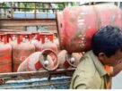 Kerala: Hotels and eateries remained closed in Kerala on the call of KHRA against the increase in the price of LPG.