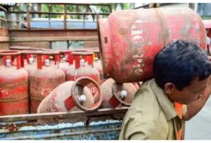 Kerala: Hotels and eateries remained closed in Kerala on the call of KHRA against the increase in the price of LPG.