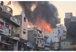 Delhi: Fire breaks out in residential building in East Delhi... nine people dead