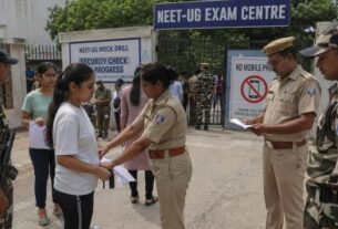 Top Hindi News, Latest News Updates, Delhi Updates, Haryana News, click on Delhi Facebook, Delhi twitter and Also Haryana Facebook, Haryana Twitter