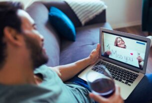Long Distance Relationship