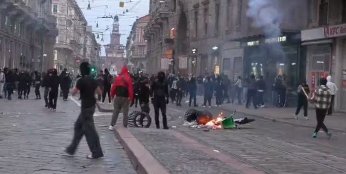 Paris :